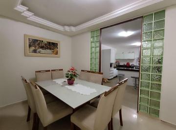 Escriturada aceita financiamento!
Casa à venda em Areal, com 3 quartos, ideal p · Qs 5 Areal casa 3 quartos 1 suíte Escriturada Aceita financiamento