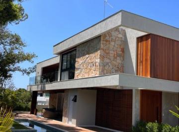 Foto 01 · Casa a venda em Guarajuba |Térrea com 5 suítes | Alta Padrão | Condomínio Paraíso dos Lagos