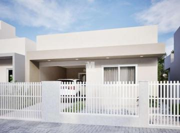 Casa · 91m² · 3 Quartos · Casa á venda com conforto e segurança 1 suíte + 2 quartos, próxima ao centro de Guabiruba, em condom