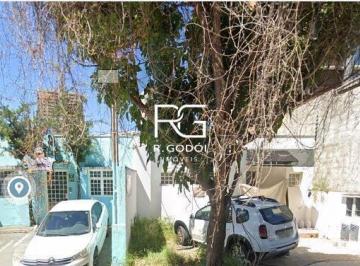 Casa · 260m² · 4 Quartos · 2 Vagas · Oportunidade no Cambuí: 2 Casas com Renda Mensal de R$ 8.000,00!