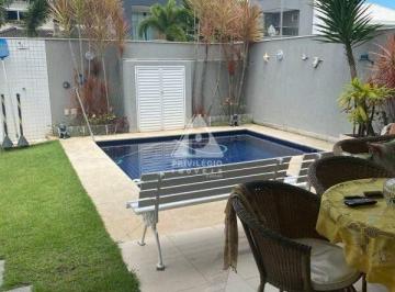 Casa · 233m² · 1 Quarto · 2 Vagas · Casa Duplex à venda no Recreio dos Bandeirantes - 233 m², 4 suítes, 2 vagas, frente