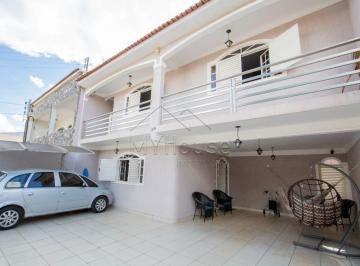 Casa de 5 quartos, Brasília · CASA SOBRADO NA QE 26 GUARA II.