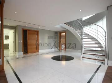 Apartamento · 347m² · 3 Quartos · 5 Vagas · Maravilhoso Apartamento Duplex