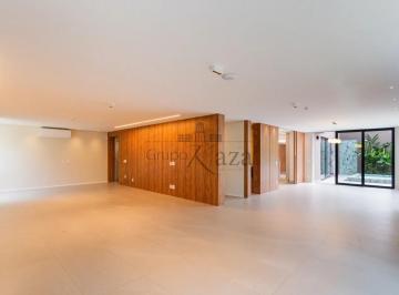 Casa · 497m² · 4 Quartos · 3 Vagas · Casa - Jardim Paulista - 4 Suítes - 420m².