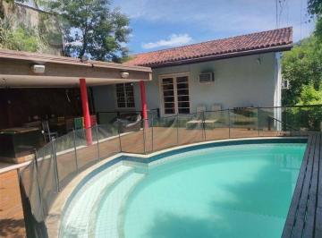 9cde61035f35715938080c1399d10bde2b6aeeb9 · Maravilhosa casa com vista panorâmica para a Baia de Guanabara