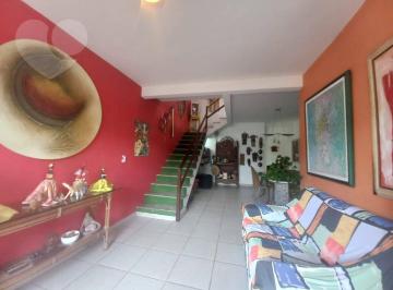 b84c3e40cc52a7e54c18a1fc1f8c59ed00dbc26f · Casa com 3 dormitórios à venda, 132 m² por R$ 650.000,00 - Itaipu - Niterói/RJ