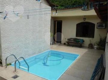 185ff4a057c0583379ea2fa54e1725b67ae42fec · Casa com 3 dormitórios à venda, 232 m² por R$ 600.000,00 - Pendotiba - Niterói/RJ