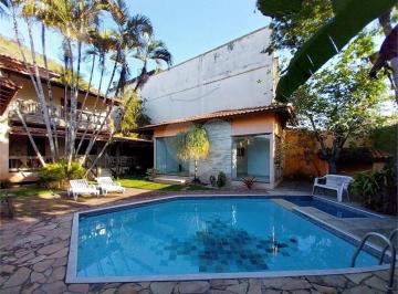 4d43e25875e49660bfcd9b23bd66344a1071f544 · Casa com 4 dormitórios à venda, 375 m² por R$ 1.690.000,00 - Itaipu - Niterói/RJ