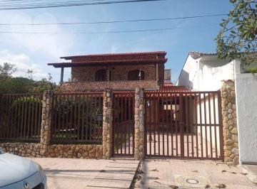 73d585a8dab65bd4633e6fc2efab7edc00a86a04 · Casa quadra da Praia Piratiniga
