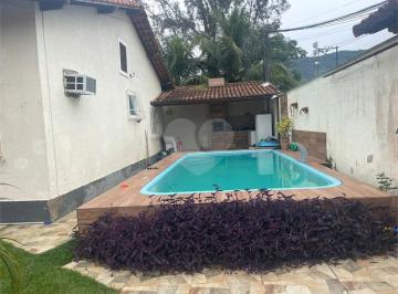 e4f72a287caa4be4958c14d3001fa2f1d347cac8 · Casa com 2 quartos, piscina e garagem no Barroco - Maricá