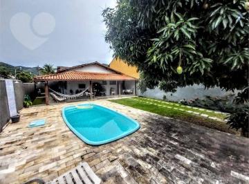 4783509a0421a883be5f49bddf9dd075b651e819 · Casa Linear, 3 suites, em Piratininga
