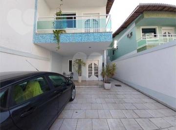 e8602f0f926d6168f33921c88ada09e14804fb39 · Casa em