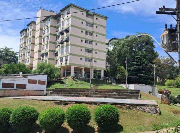 14a65f1f970228cfd8a8f711e5529332adb03472 · Apartamento no Fonseca de dois quartos com vaga de garagem