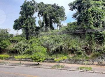 6a56f7e2b15b3809f8715ed8a6210e9a9be97933 · Terreno com otima localização