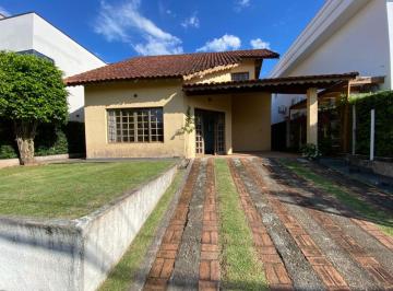 Casa de 4 quartos, Peruíbe · Casa no condominio Bougainville 2 , em Peruíbe. Possui 04 quartos sendo 02 suítes;