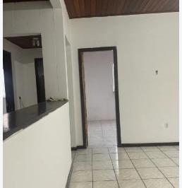 Foto 01 · Oportunidade em Itapuã: Apartamento de 2 quartos, 79m², bem localizado no Loteamento Dona Rosa. Apro
