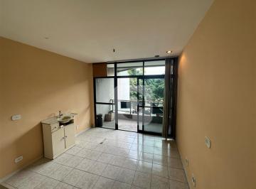 Comercial · 40m² · 1 Vaga · Ampla  sala  de frente com  Varanda  ,divisórias  na Av  28 de Setembro
