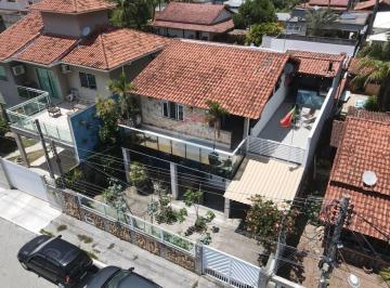 Casa · 136m² · 4 Quartos · 4 Vagas · Casa de Condomínio com três dormitórios