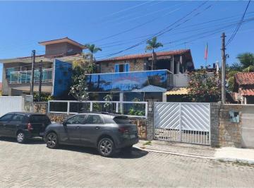 Casa · 136m² · 4 Quartos · 4 Vagas · Casa de Condomínio com três dormitórios