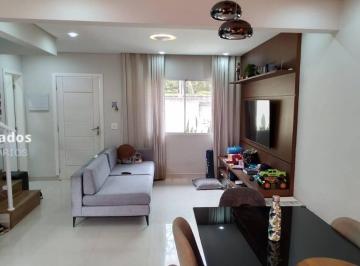 Casa · 96m² · 3 Quartos · 2 Vagas · Excelente residência com 3 dormitórios e espaço gourmet – Ótima localização
