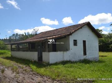 Rural en Venda de 3 quartos Centro · CHÁCARA COM LAGO E MATA NOS FUNDOS ESPETACULAR EM BIRITIBA MIRIM
