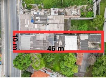 Casa · 460m² · 40 Quartos · 2 Vagas · Grande oportunidade para renda ou potencial construção, próximo a futura estação do metro