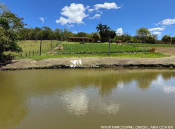 Rural de 2 quartos, Biritiba-Mirim · CHÁCARA COM LAGO ESPETACULAR - CONFIRA