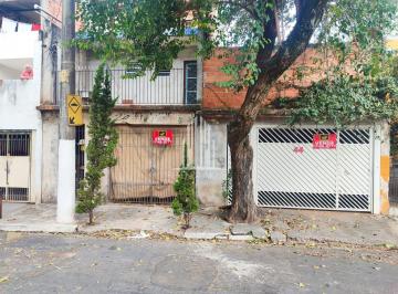 Foto 01 · Casa de 250m² · 4 dormitórios · 3 banheiros · 2 vagas de garagem cobertas
