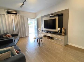 Casa · 180m² · 3 Quartos · Casa localizada no bairro Guabiruba