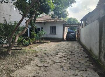 Casa de 3 quartos, Cubatão · Casa à venda no Centro de CUBATÃO - terreno 400m² (10 x 40)