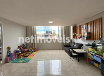d48cf5ea-a888-42ed-b426-d7ce873c0879.webp · SOBRADO - CONJUNTO DE 4 LOJAS + APARTAMENTO DE 4 QUARTOS