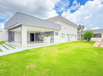 Casa · 350m² · 4 Quartos · 5 Vagas · Condomínio Estância Quintas da Alvorada, Jardim Botânico.