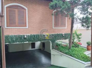 Casa · 343m² · 8 Quartos · 3 Vagas · Sobrado à venda em Santana, 8 quartos, 2 suítes, 3 vagas de garage , 343m²
