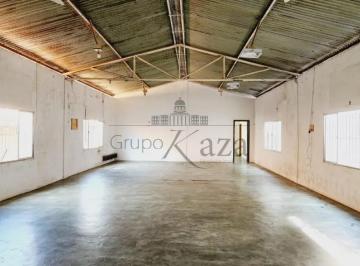 Comercial · 160m² · 2 Vagas · Oportunidade - Galpão Comercial - Jardim Torrão de Ouro - 160m².