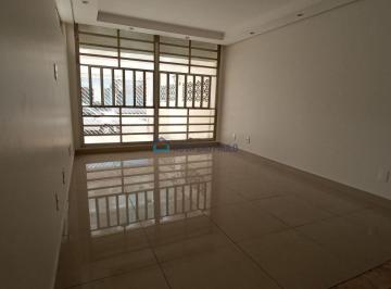 Casa · 129m² · 3 Quartos · 2 Vagas · Sobrado à venda 2 dormitórios, suíte, edícula e excelente localização!
