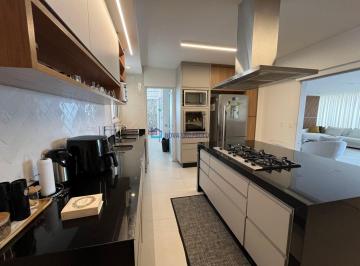 Apartamento · 168m² · 3 Quartos · 4 Vagas · Apartamento à Venda, 168 m2, na Saúde, 3 suítes, 4 vagas