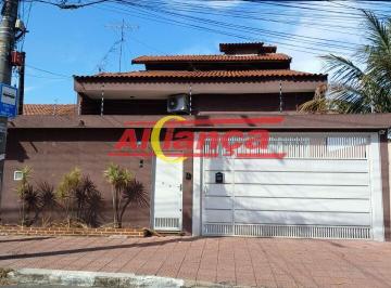 Casa · 400m² · 3 Quartos · 6 Vagas · Sobrado à venda no Jardim Rosana, Guarulhos SP.