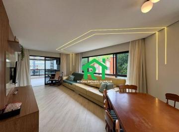 Sala · Apartamento à beira mar com 4 quartos (1 suíte), 1 vaga à venda em Jardim Astúrias, Guarujá