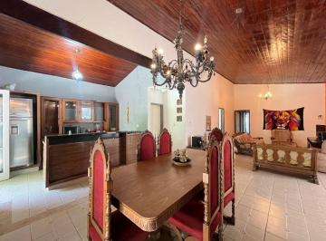 d58d69a81de6b01f15bb67859872e0ec5d7c143d · Casa com 4 quartos (3 suítes), 2 vagas e lazer à venda em Pernambuco, Guarujá