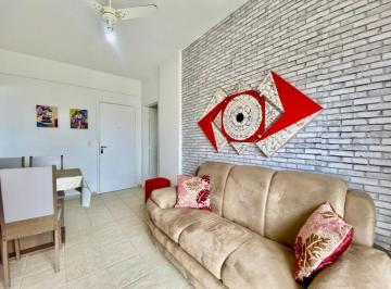 d9cd27dfc9f7007e9c654055a95aa5e32b55631b · Apartamento com 1 quarto, varanda e 1 vaga à venda em Enseada, Guarujá