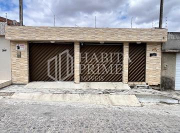 Casa · 100m² · 2 Quartos · 3 Vagas · Casa à Venda no Residencial Baraúnas – 2 Quartos, Suíte, Quintal e Financiável | Caruaru