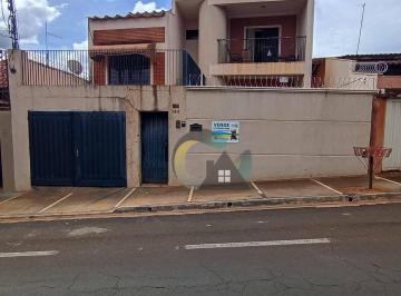b4187205b27337123458b8be504cc8fb170aa1c9 · Sobrado com 4 dormitórios à venda, 290 m² por R$ 900.000 - Centro - Barretos/SP