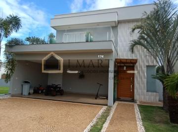 Casa · 225m² · 3 Quartos · 3 Vagas · Linda casa em condomínio fechado em Piracicaba.