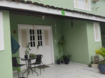 Casa Venda de 2 quartos · Excelente Village próximo ao Calçadão de Vilas do Atlântico.