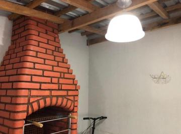 Casa de 3 quartos, Mogi das Cruzes · Casa com 3 Quartos e 2 banheiro à Venda, 137m²Vila Lavínia Mogi Das Cruzes