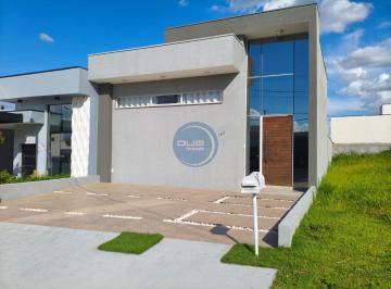 Foto 01 · Casa de Luxo no Condomínio Mantova: 3 Quartos, 1 Suíte, 2 Salas, 2 Banheiros, 115m² - Jardim Mantova
