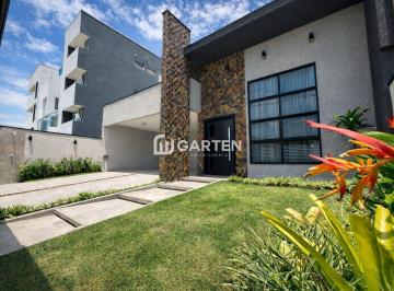 Casa · 190m² · 4 Quartos · 4 Vagas · Casa frente Mar de Alto Padrão, Nova, Mobiliada e Decorada