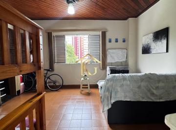 Apartamento · 30m² · 1 Quarto · 1 Vaga · Kitnet próximo da praia- Canto do Forte