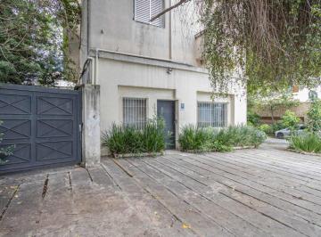 Comercial · 250m² · 4 Quartos · 1 Vaga · Loja na Rua Capitão Francisco Padilha, N. 108 • 250 m²