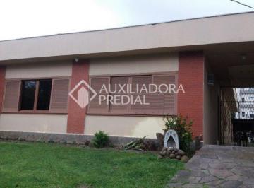 Casa · 220m² · 3 Quartos · 6 Vagas · Casa no bairro Petrópolis